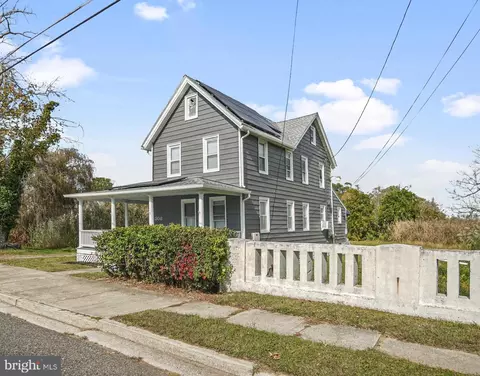 308 Grant St, Salem, NJ 08079