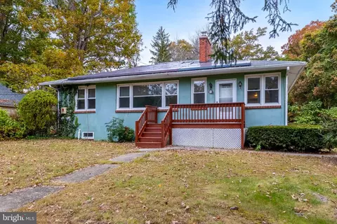 40 42 Spillway Dr, Alloway, NJ 08001