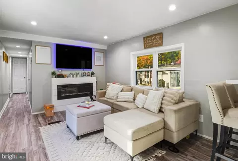 9 Cynthia Dr, Pittsgrove, NJ 08318