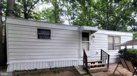 29 Elmwood Dr, Pittsgrove, NJ 08318