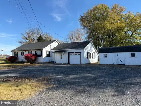 204 Compromise Rd, Mannington, NJ 08079 photo 2