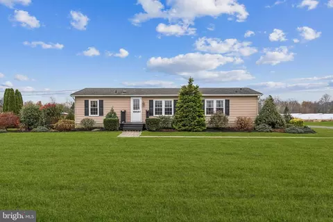 135 Coleman Rd, Elmer, NJ 08318
