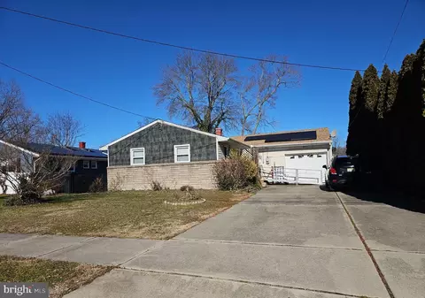 18 Charles Pl, Pennsville, NJ 08070
