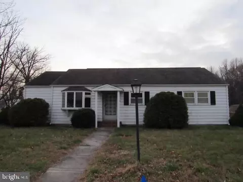 255 Cleveland Ave, Carneys Point, NJ 08069