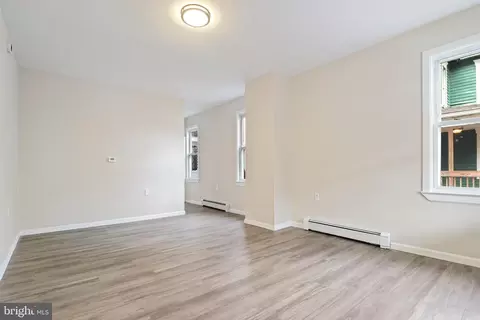 155 Seventh St, Salem, NJ 08079