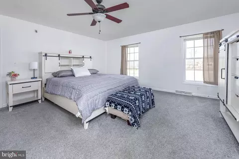 Bedroom - 29 Three Bridge Rd, Monroeville, NJ 08343 photo 2 of 5
