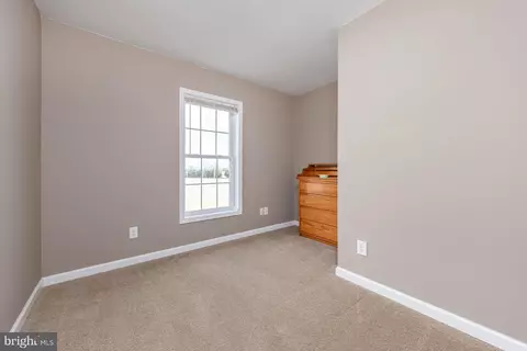 Bedroom - 29 Three Bridge Rd, Monroeville, NJ 08343 photo 3 of 5