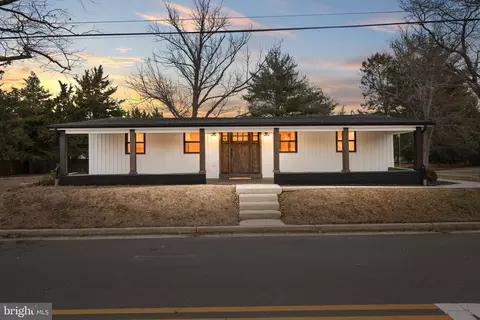 2 Schrier Ave, Salem, NJ 08079