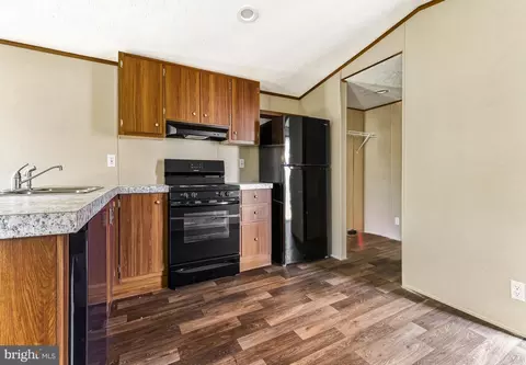 23 Briarwood Ln, Pittsgrove, NJ 08318