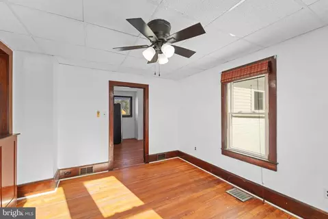 Entry Way - 200 N Union St, Salem, NJ 08079 photo 6 of 7