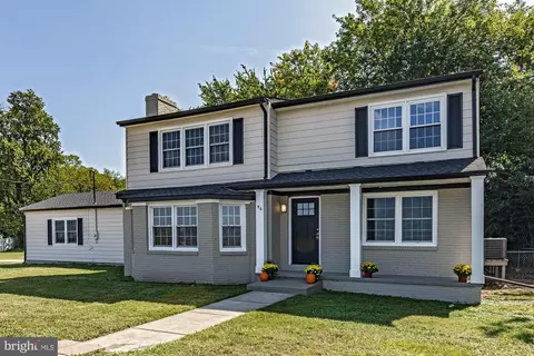 96 Riviera Dr, Pennsville, NJ 08070