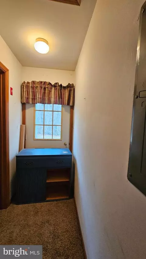 Entry Way - 67 Compromise Rd, Mannington, NJ 08079 photo 2 of 2