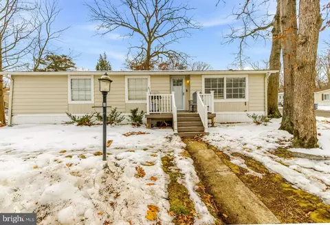 9 Harding Dr, Pittsgrove, NJ 08318
