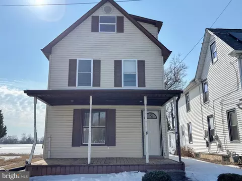 18 Cherry St, Pedricktown, NJ 08067