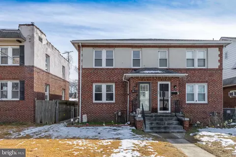 271 N Broad St, Carneys Point, NJ 08069
