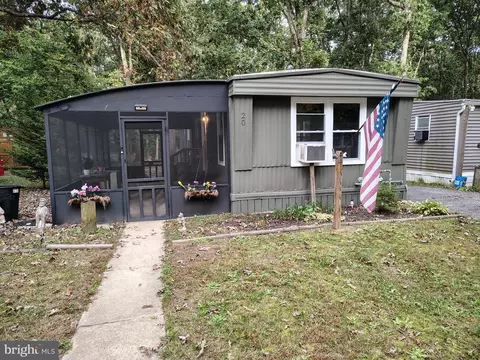20 Hazelwood Dr, Pittsgrove, NJ 08318