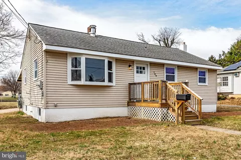 129 Highland Ave, Pennsville, NJ 08070