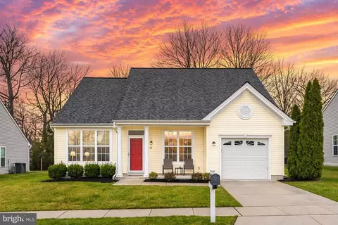 39 Meadowview Dr, Woodstown, NJ 08098