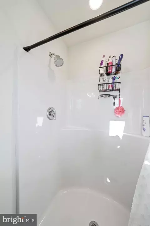 Bath - 15 String St, Alloway, NJ 08001 photo 3 of 3