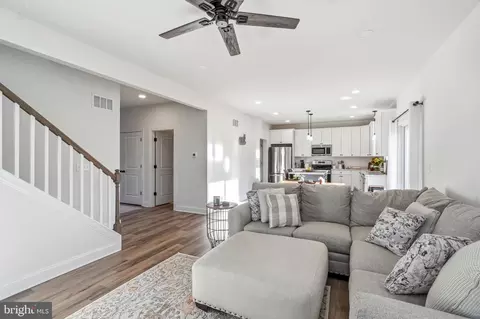 Entry Way - 15 String St, Alloway, NJ 08001 photo 6 of 10