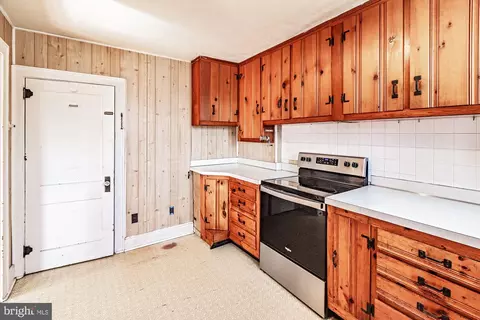 Kitchen - 286 Morrison Ave, Salem, NJ 08079 photo 2 of 2