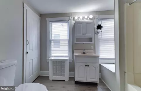 Bath - 112 8th St, Salem, NJ 08079 photo 1 of 1