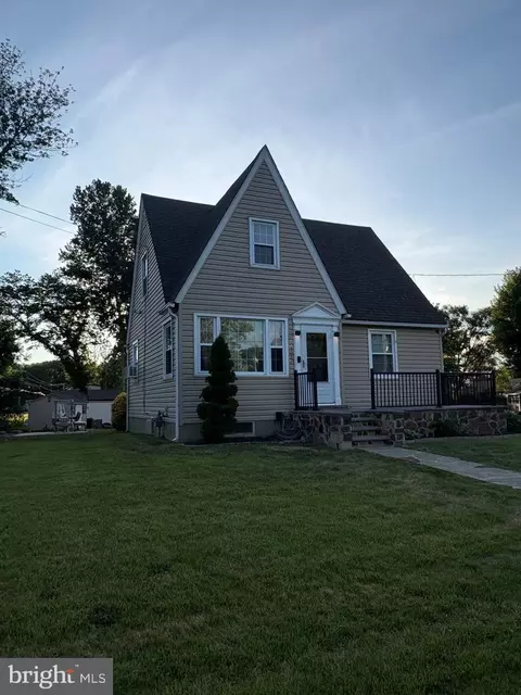 192 Kugler Ave, Carneys Point, NJ 08069