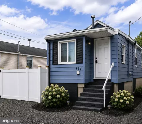277 S River Walk, Penns Grove, NJ 08069