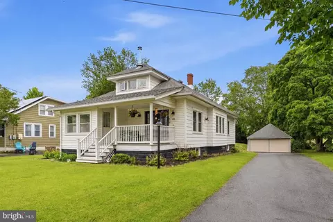 81 N Railroad Ave, Pedricktown, NJ 08067
