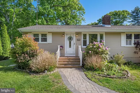 83 Pindale Dr, Pittsgrove, NJ 08318