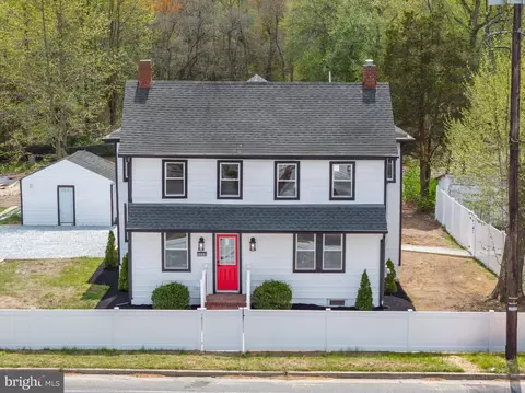 1133 Almond Rd, Pittsgrove, NJ 08318