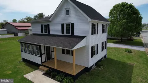 39 Main St, Pilesgrove, NJ 08098