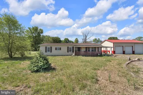 347 Quaker Neck Rd, Salem, NJ 08079