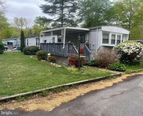 11 James Pl, Pittsgrove, NJ 08318