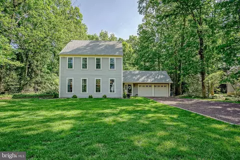 1057 Rainbow Cir, Pittsgrove, NJ 08318