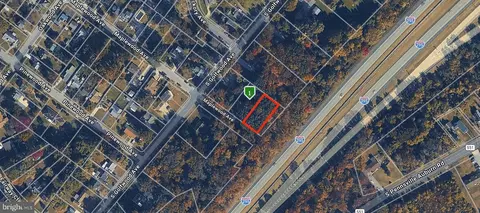 61 Maplewood Ave, Carneys Point, NJ 08069