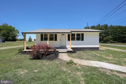 12 Garrison Rd, Elmer, NJ 08318