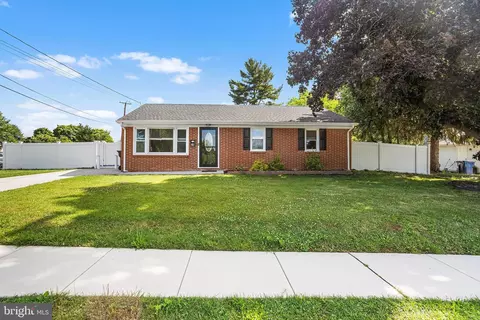 28 Bailey St, Woodstown, NJ 08098