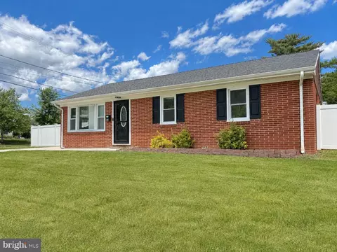 28 Bailey St, Woodstown, NJ 08098