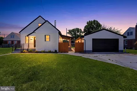310 Washington Dr, Pennsville, NJ 08070
