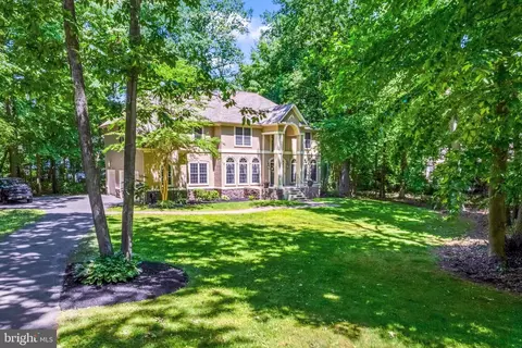 15 Waterview Dr, Woodstown, NJ 08098