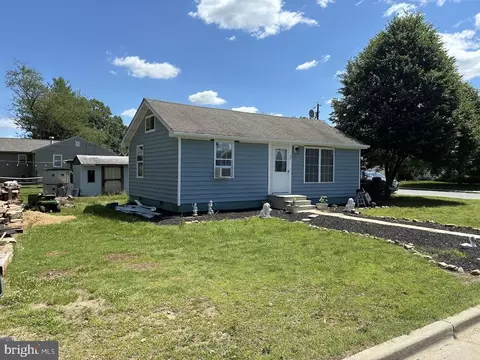 42 Jefferson Rd, Pennsville, NJ 08070