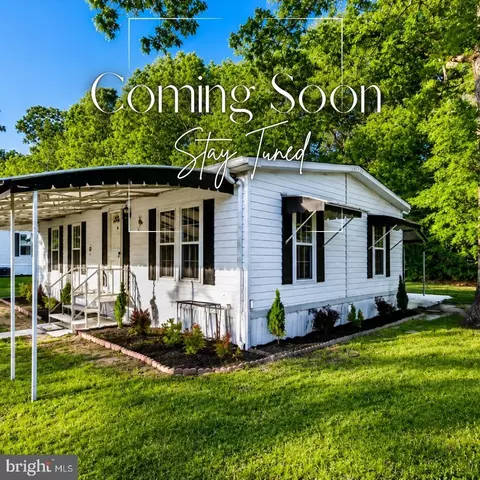 72 Hazelwood Dr, Pittsgrove, NJ 08318