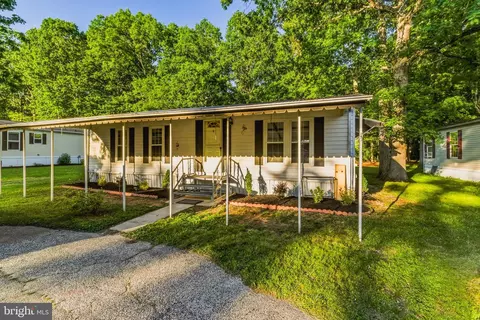 72 Hazelwood Dr, Pittsgrove, NJ 08318