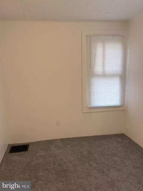 Bedroom - 176 Griffith St, Salem, NJ 08079 photo 2 of 4