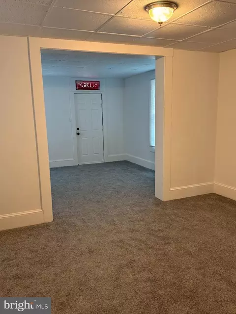 Living - 176 Griffith St, Salem, NJ 08079 photo 1 of 1