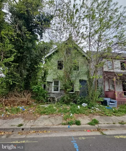 35 Eakin St, Salem, NJ 08079