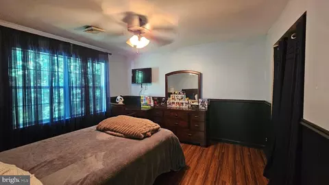 Bedroom - 400 Monroeville Rd, Monroeville, NJ 08343 photo 2 of 4