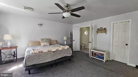 Bedroom - 400 Monroeville Rd, Monroeville, NJ 08343 photo 3 of 4