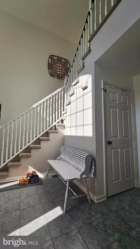 Entry Way - 400 Monroeville Rd, Monroeville, NJ 08343 photo 2 of 8